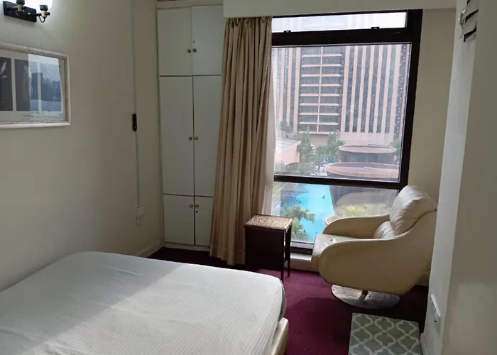 East Service Suite Times Square Kl
