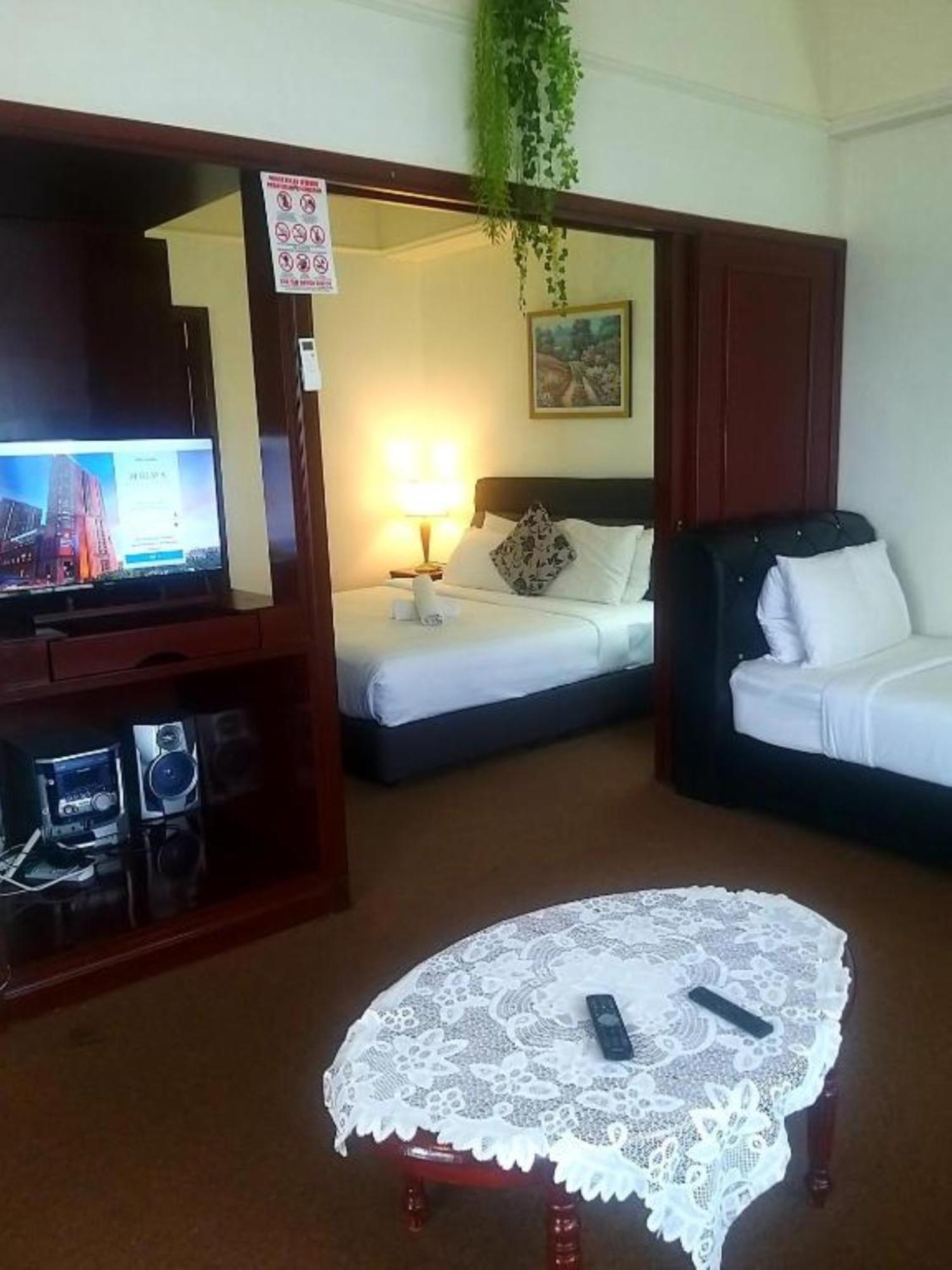 East Service Times Square Kl Apartemen Kuala Lumpur